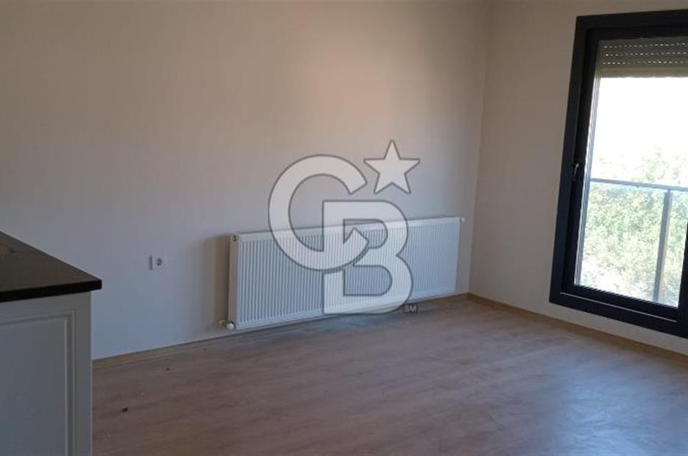 CB iYA'DAN YENİ FOÇA MERKEZDE LÜKS 2+1 KİRALIK DAİRE