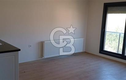 CB iYA'DAN YENİ FOÇA MERKEZDE LÜKS 2+1 KİRALIK DAİRE