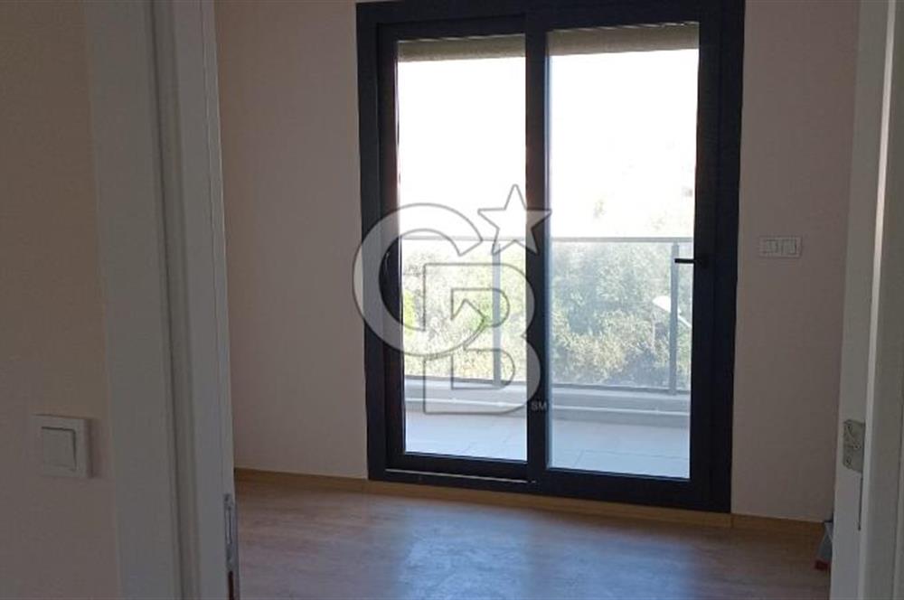 CB iYA'DAN YENİ FOÇA MERKEZDE LÜKS 2+1 KİRALIK DAİRE