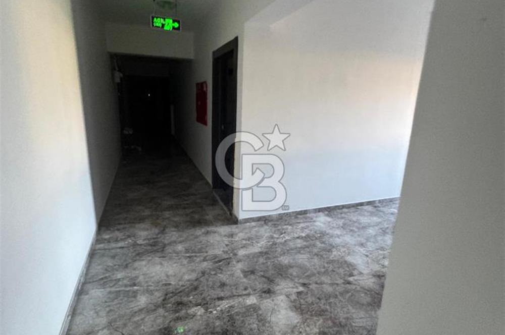 Cumhuriyet Mahallesinde 2+1 Havuzlu Site