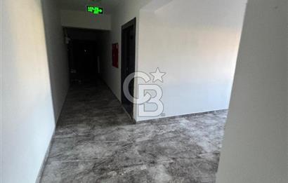 Cumhuriyet Mahallesinde 2+1 Havuzlu Site