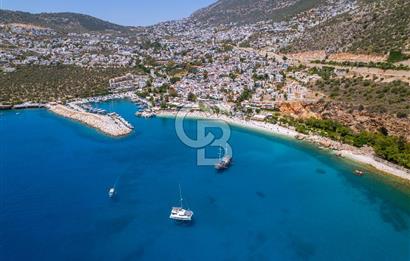 CB GİZ'DEN KAŞ KALKAN KÖMÜRLÜK'DE SATILIK 5+1 LÜKS VİLLA