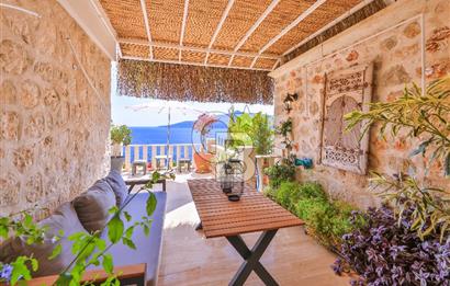 CB GİZ'DEN KAŞ KALKAN KÖMÜRLÜK'DE SATILIK 5+1 LÜKS VİLLA