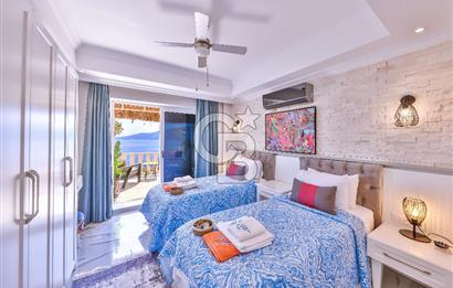 CB GİZ'DEN KAŞ KALKAN KÖMÜRLÜK'DE SATILIK 5+1 LÜKS VİLLA