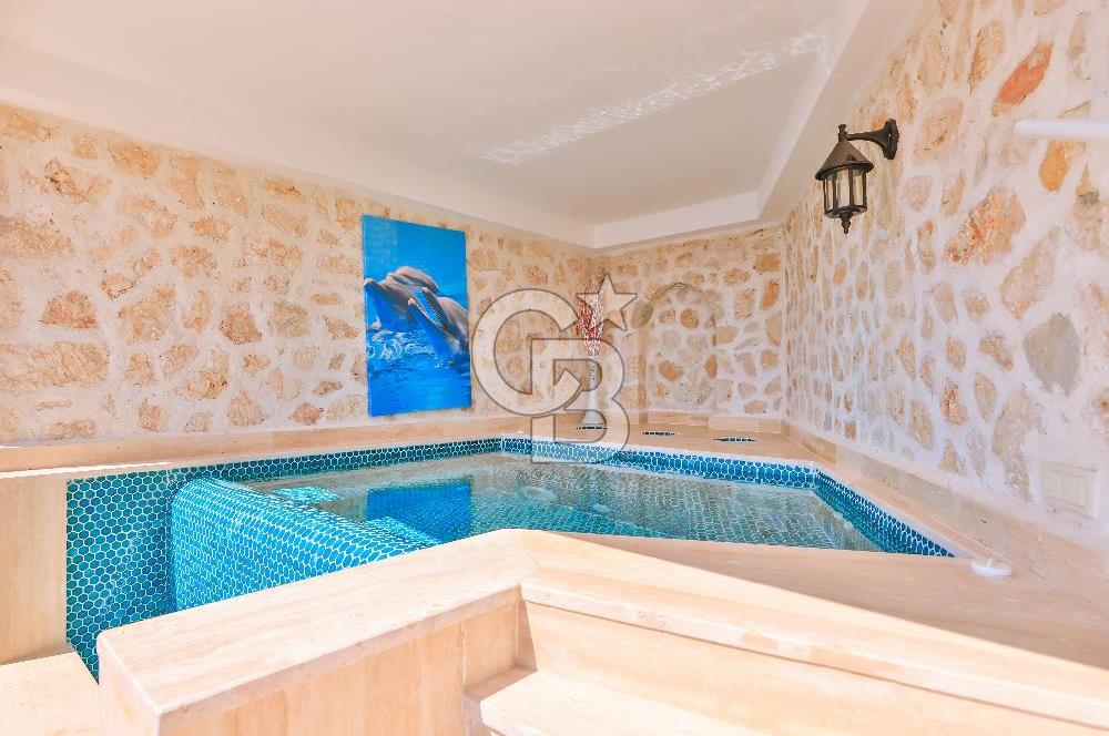 CB GİZ'DEN KAŞ KALKAN KÖMÜRLÜK'DE SATILIK 5+1 LÜKS VİLLA