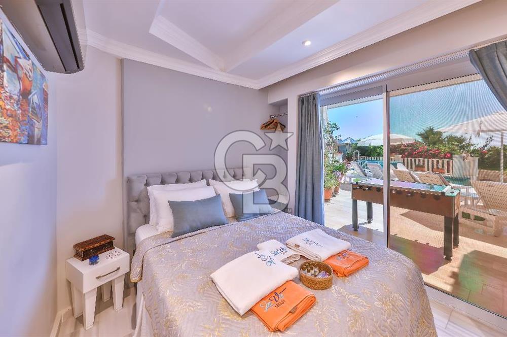 CB GİZ'DEN KAŞ KALKAN KÖMÜRLÜK'DE SATILIK 5+1 LÜKS VİLLA