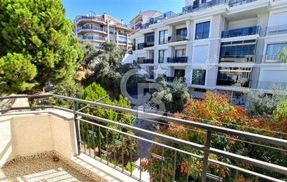 Kuşadası Merkezde Eşyalı Deniz Manzaralı 3+1 Kiralık Daire
