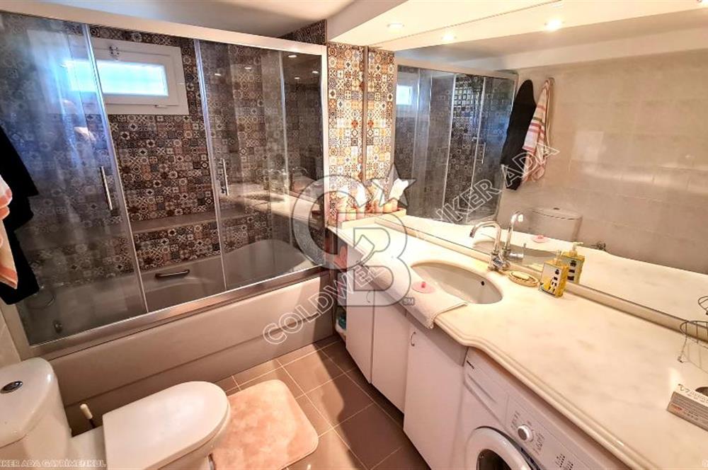 Kuşadası Merkezde Eşyalı Deniz Manzaralı 3+1 Kiralık Daire