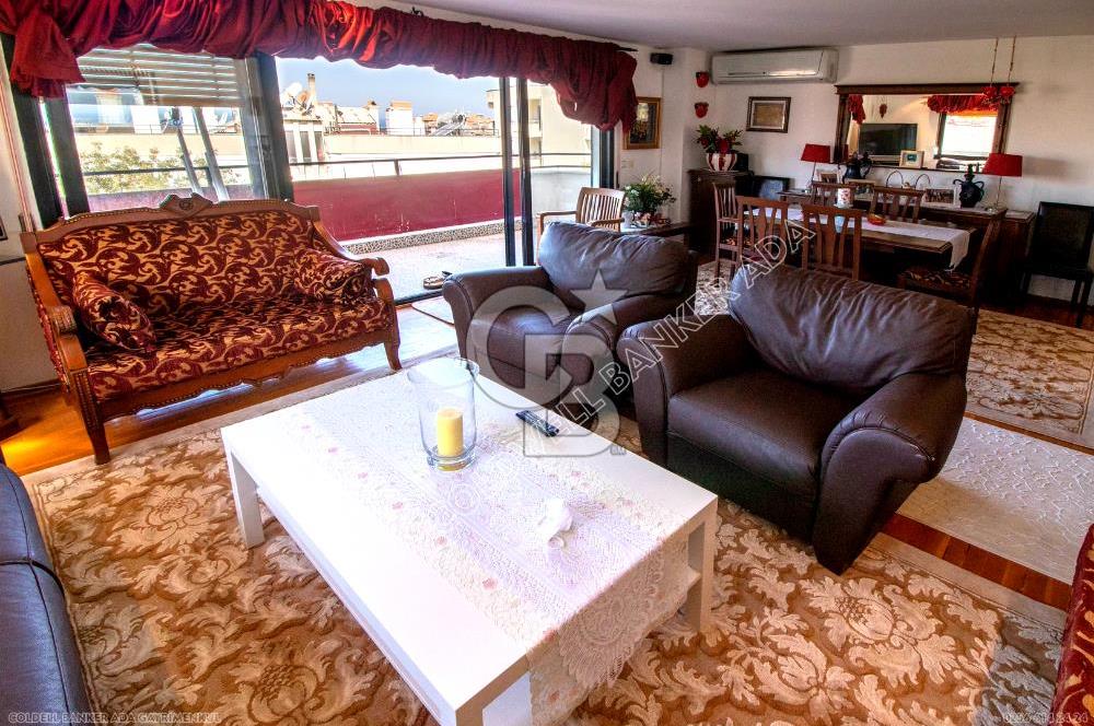 Kuşadası Merkezde Eşyalı Deniz Manzaralı 3+1 Kiralık Daire