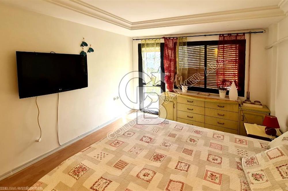 Kuşadası Merkezde Eşyalı Deniz Manzaralı 3+1 Kiralık Daire