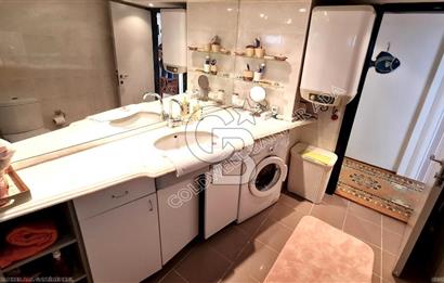 Kuşadası Merkezde Eşyalı Deniz Manzaralı 3+1 Kiralık Daire