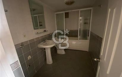 GÜNEY CEPHE İÇİ BOŞ 4 ADET BALKONLU 120MT2 FERAH DAİRE