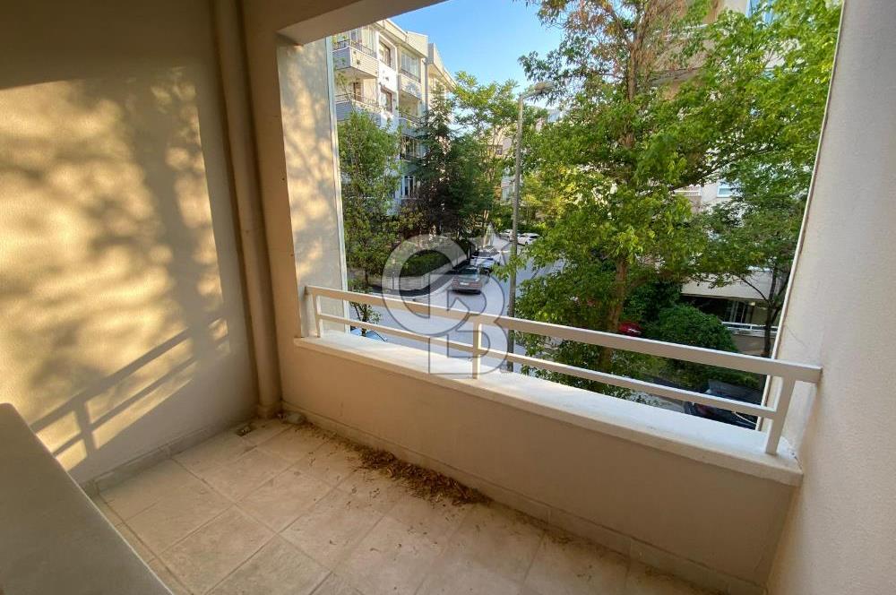 GÜNEY CEPHE İÇİ BOŞ 4 ADET BALKONLU 120MT2 FERAH DAİRE