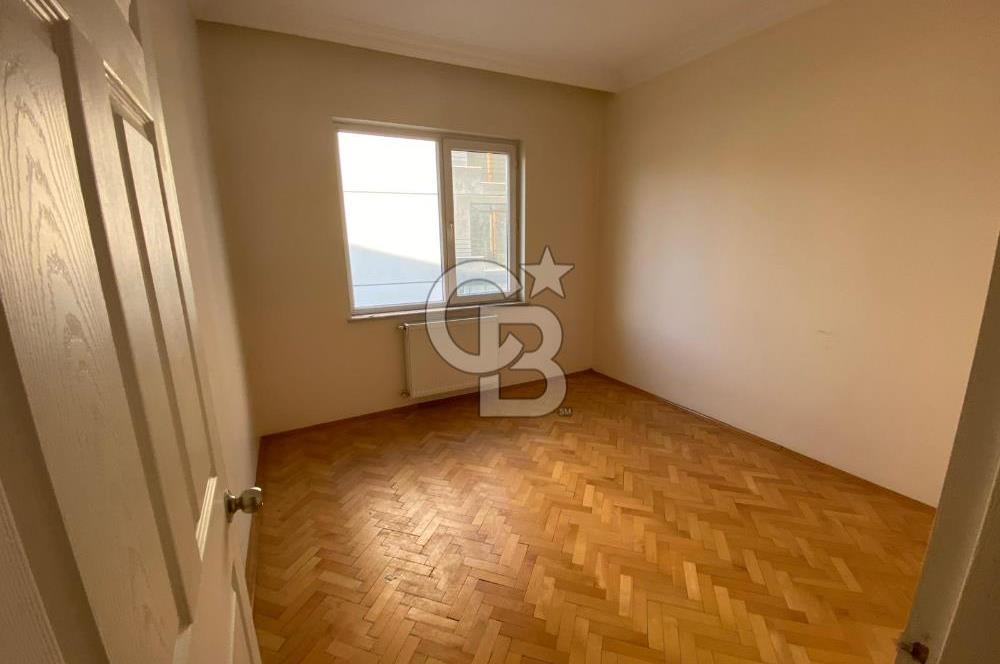 GÜNEY CEPHE İÇİ BOŞ 4 ADET BALKONLU 120MT2 FERAH DAİRE