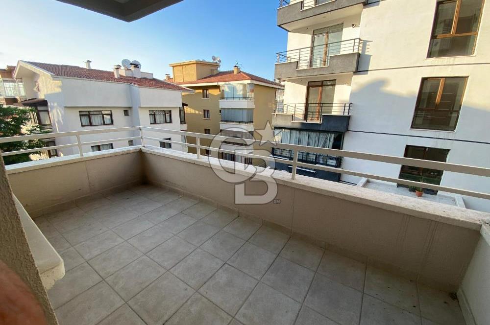 GÜNEY CEPHE İÇİ BOŞ 4 ADET BALKONLU 120MT2 FERAH DAİRE