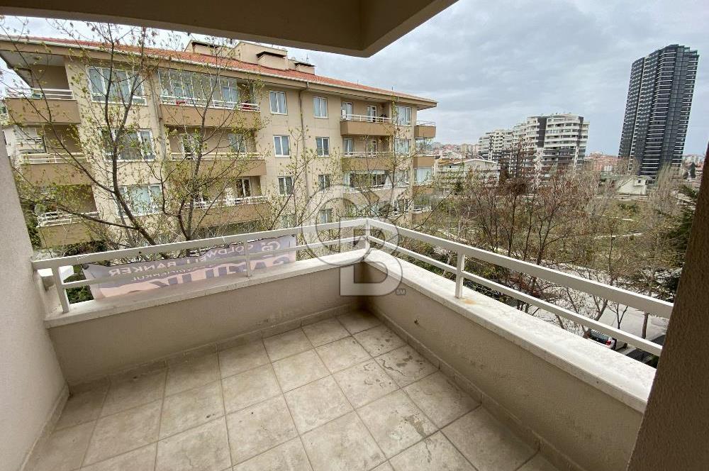 YILDIZEVLERDE 4 ADET BALKONLU GÜNEY CEPHEDE FERAH İÇİ BOŞ DAİRE