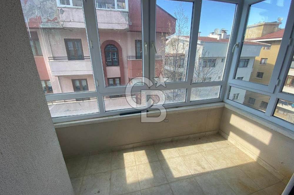 YILDIZEVLERDE 4 ADET BALKONLU GÜNEY CEPHEDE FERAH İÇİ BOŞ DAİRE