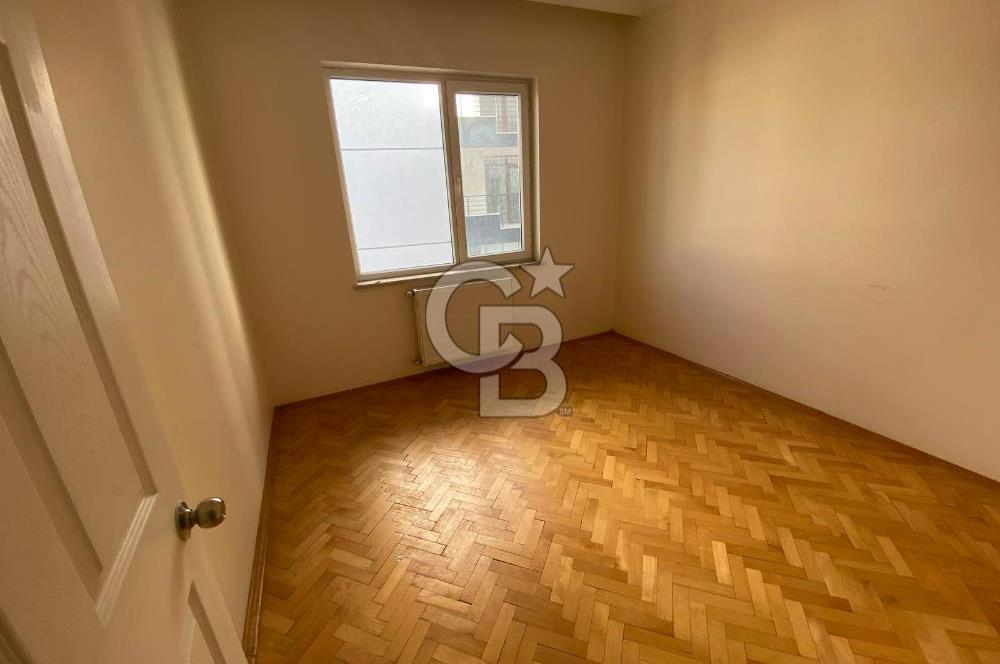 YILDIZEVLERDE 4 ADET BALKONLU GÜNEY CEPHEDE FERAH İÇİ BOŞ DAİRE