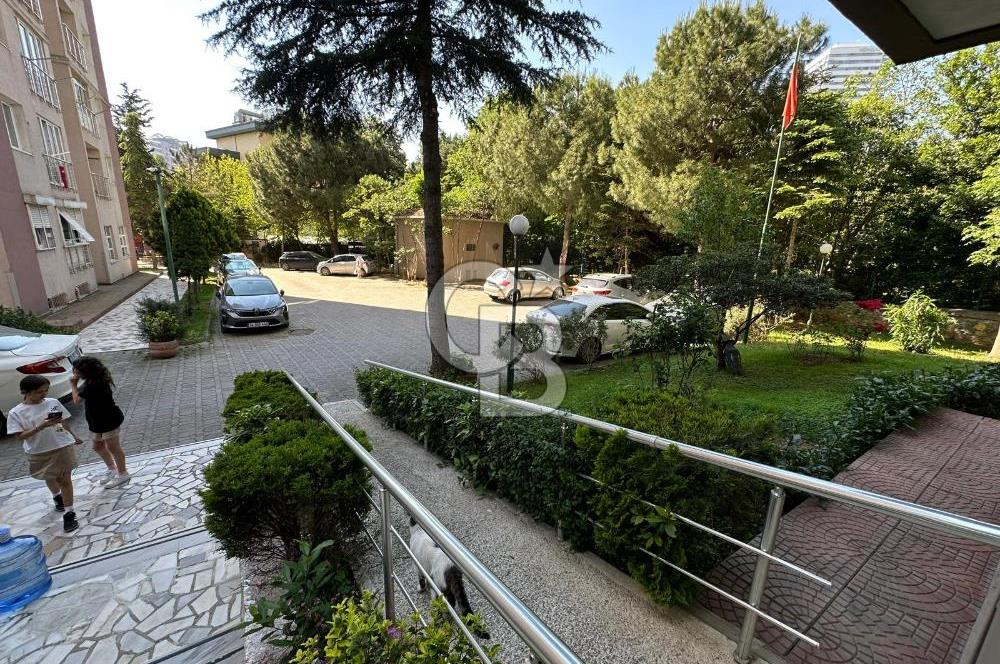 MERDİVENKÖY 2+1 105 M2 YEŞİLLİKLER İÇERSİNDE DAİRE DERVİŞ'TEN