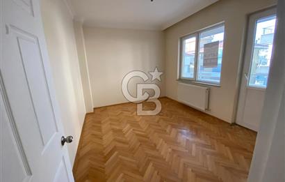 GÜNEY CEPHE İÇİ BOŞ 4 ADET BALKONLU 120MT2 FERAH DAİRE