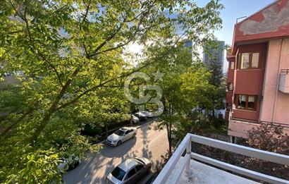 GÜNEY CEPHE İÇİ BOŞ 4 ADET BALKONLU 120MT2 FERAH DAİRE