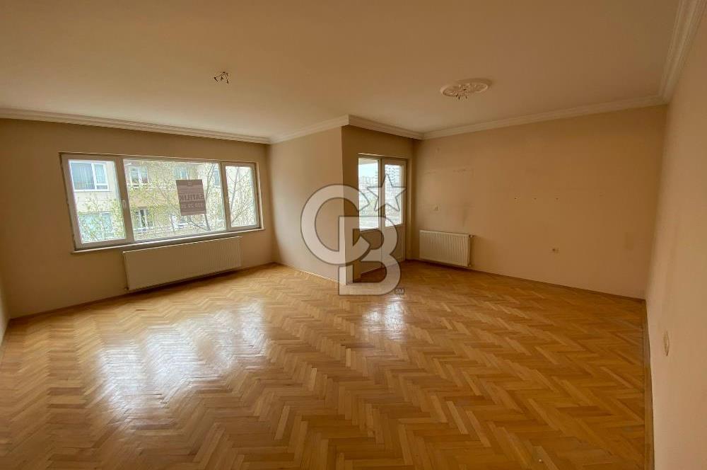 YILDIZEVLERDE 4 ADET BALKONLU GÜNEY CEPHEDE FERAH İÇİ BOŞ DAİRE