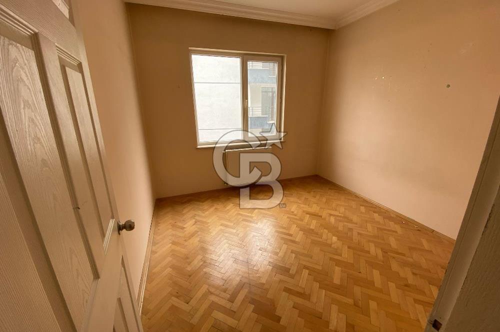 YILDIZEVLERDE 4 ADET BALKONLU GÜNEY CEPHEDE FERAH İÇİ BOŞ DAİRE