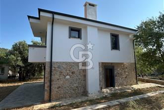 TAM MÜSTAKİL VİLLA 4+1