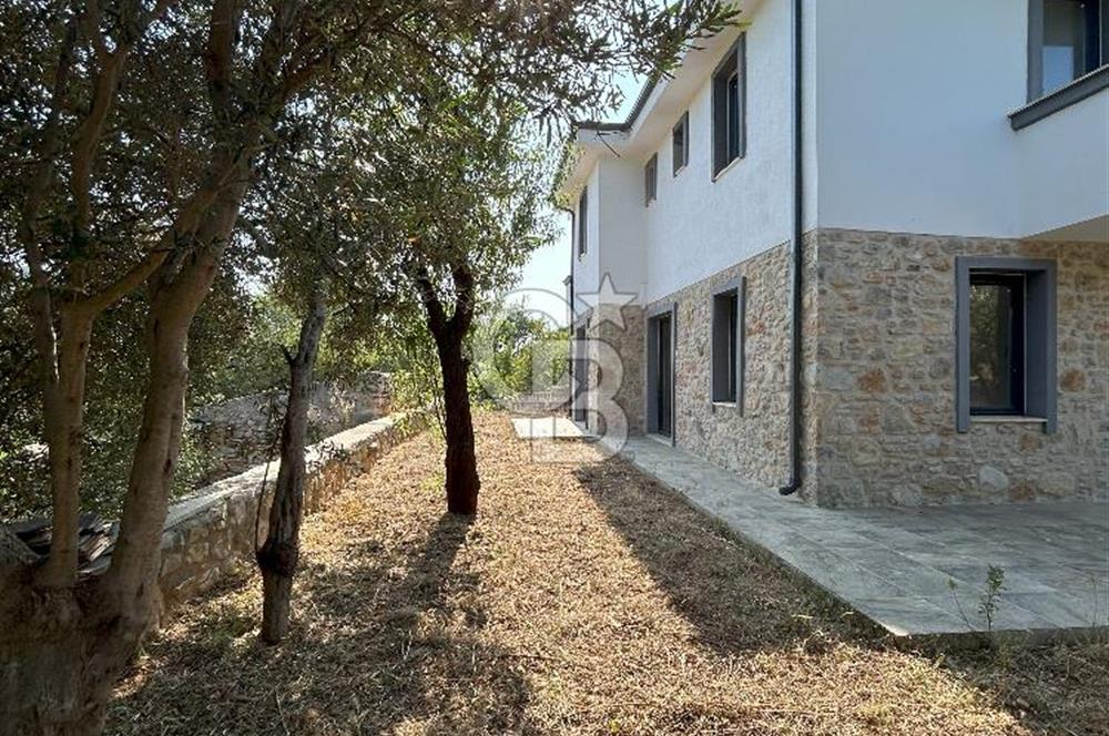 TAM MÜSTAKİL VİLLA 4+1