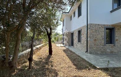 TAM MÜSTAKİL VİLLA 4+1
