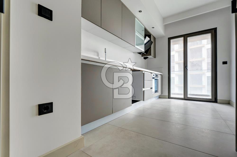 KADIKÖY YENİ FİKİRTEPE'DE 19.ETAP 16.KAT KİRALIK 3+1 DAİRE