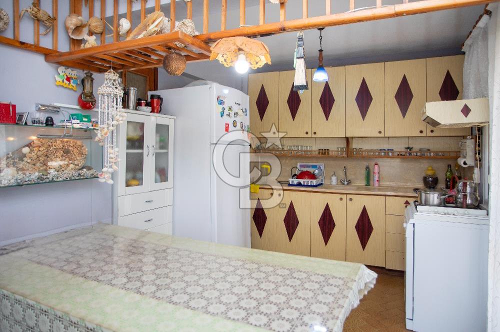 Eski Foça Merkezde Satılık 2+1 Daire