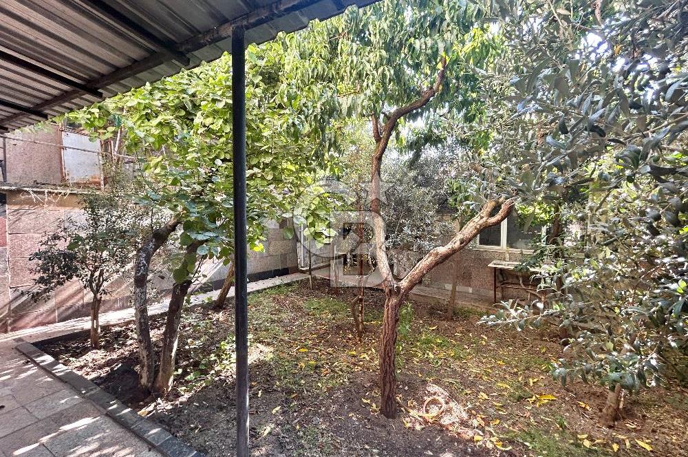 KEMALPAŞA SARILAR’DA SATILIK İKİ KATLI MÜSTAKİL EV