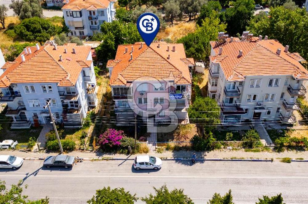Eski Foça Merkezde Satılık 2+1 Daire
