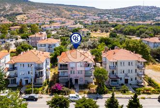 Eski Foça Merkezde Satılık 2+1 Daire