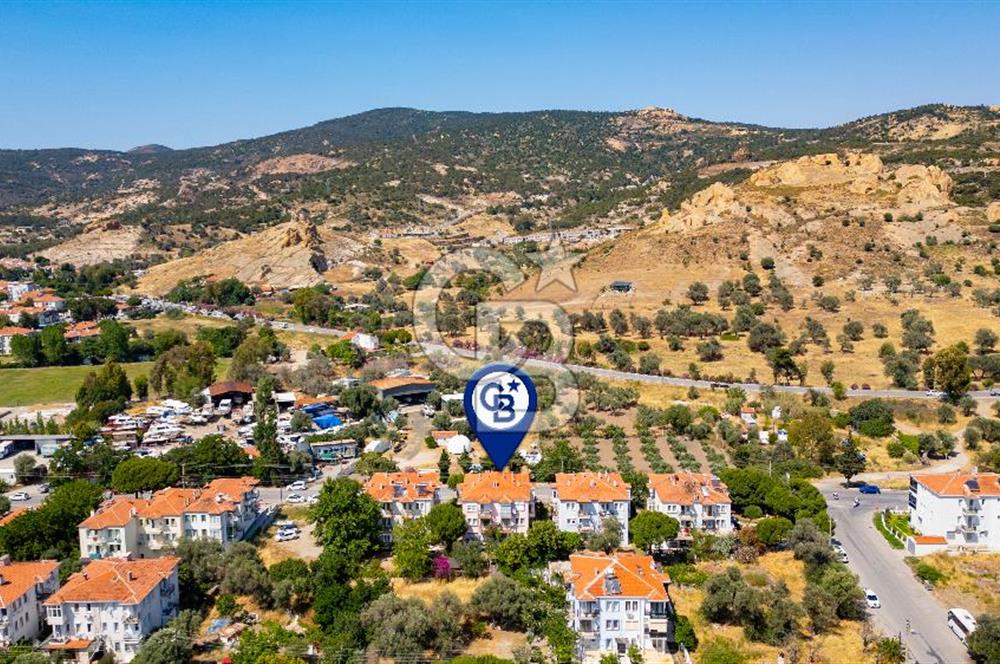 Eski Foça Merkezde Satılık 2+1 Daire
