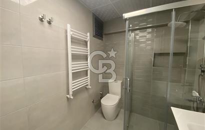 Girne Bulvarı Üzerinde Satılık 2+1 Tadilatlı Asansörlü Daire