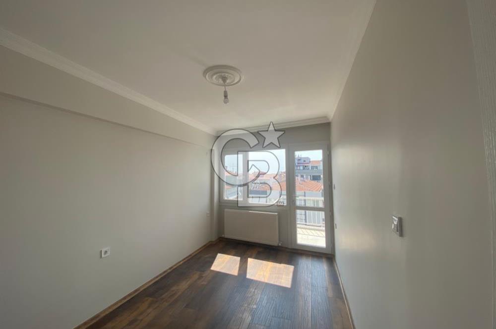 Girne Bulvarı Üzerinde Satılık 2+1 Tadilatlı Asansörlü Daire