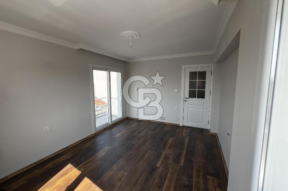 Girne Bulvarı Üzerinde Satılık 2+1 Tadilatlı Asansörlü Daire