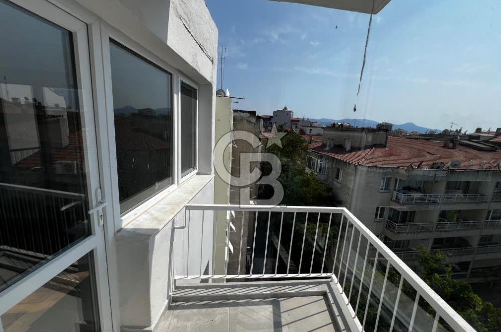 Girne Bulvarı Üzerinde Satılık 2+1 Tadilatlı Asansörlü Daire
