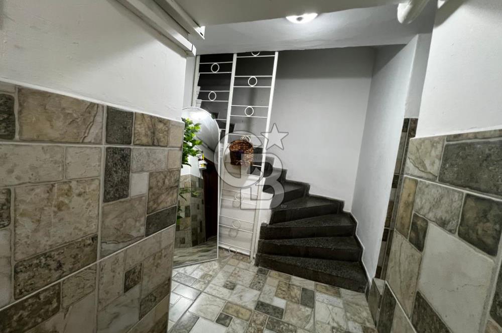 Girne Bulvarı Üzerinde Satılık 2+1 Tadilatlı Asansörlü Daire