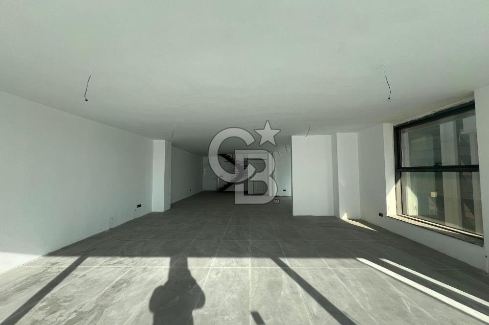 MUSTAFA KEMAL MAH.MAİDAN KARŞISI 1600M2 KİRALIK DÜKKAN