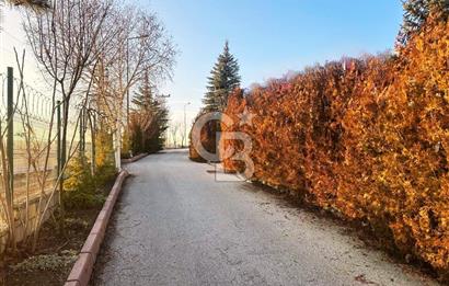 Gölbaşı Turkuaz Sitesinde 340 m² Natamam 5+2 Villa