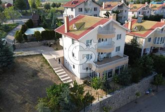 PANORAMİK DOĞA MANZARALI/550 M2/3 BANYOLU/ MÜSTAKİL LÜKS VİLLA