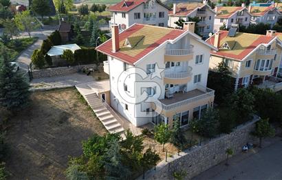 PANORAMİK DOĞA MANZARALI/550 M2/3 BANYOLU/ MÜSTAKİL LÜKS VİLLA