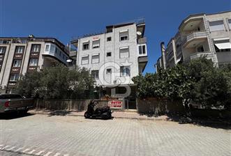 Ayvalık 150 Evler Mahallesi Merkeze Yakın 3+1 Bahçe Kullanımlı