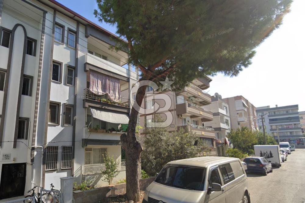 ALİAĞA ATATÜRK MAHALLESİNDE MERKEZİ KONUMDA SATILIK 3+1 DAİRE
