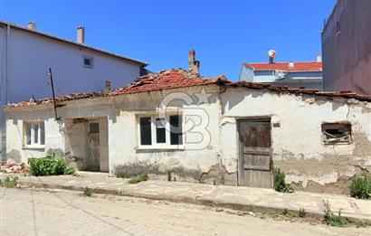 ÇARDAK MERKEZDE, DENİZE 350 METRE MESAFEDE 3 KAT İMARLI SATILIK ARSA!