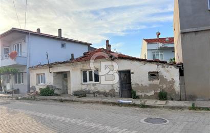 ÇARDAK MERKEZDE, DENİZE 350 METRE MESAFEDE 3 KAT İMARLI SATILIK ARSA!