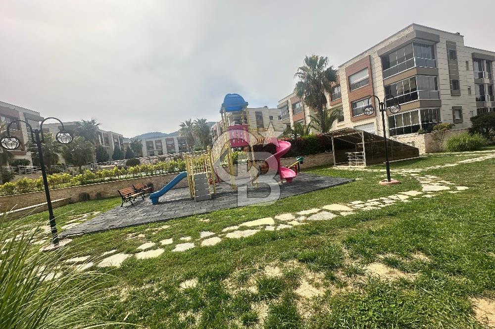 Gaziemir Mimoza Park Sitesinde Satılık Daire